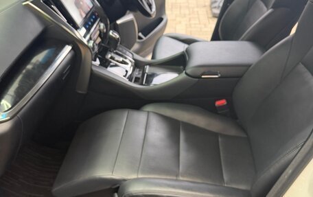 Toyota Vellfire II, 2018 год, 4 900 000 рублей, 16 фотография