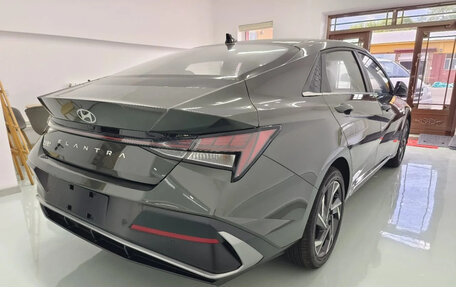 Hyundai Elantra, 2026 год, 2 100 000 рублей, 4 фотография