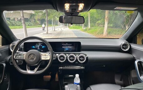Mercedes-Benz A-Класс, 2022 год, 1 800 000 рублей, 9 фотография