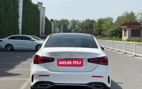 Mercedes-Benz A-Класс, 2022 год, 1 690 000 рублей, 5 фотография