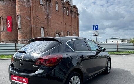 Opel Astra J, 2011 год, 676 000 рублей, 13 фотография