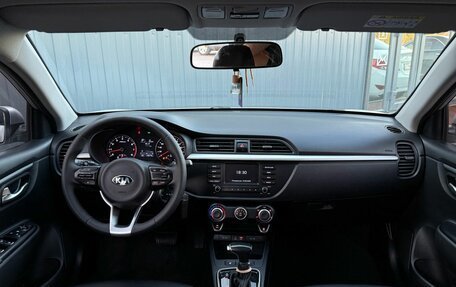 KIA Rio IV, 2018 год, 1 299 000 рублей, 13 фотография