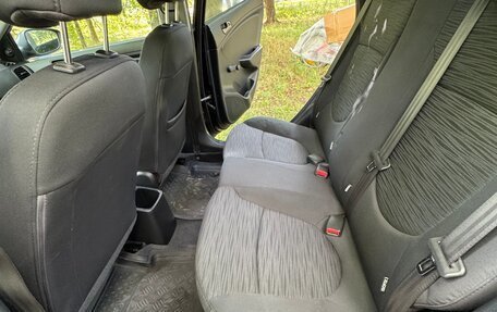 Hyundai Solaris II рестайлинг, 2016 год, 1 350 000 рублей, 10 фотография