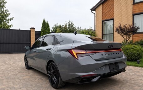 Hyundai Elantra, 2022 год, 1 640 000 рублей, 14 фотография
