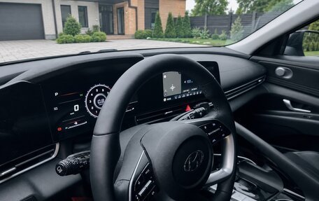 Hyundai Elantra, 2022 год, 1 640 000 рублей, 11 фотография