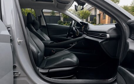 Hyundai Elantra, 2022 год, 1 640 000 рублей, 12 фотография