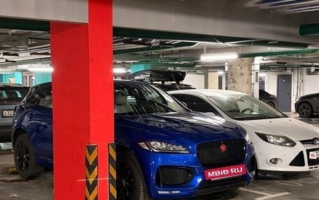 Jaguar F-Pace, 2016 год, 3 590 000 рублей, 16 фотография