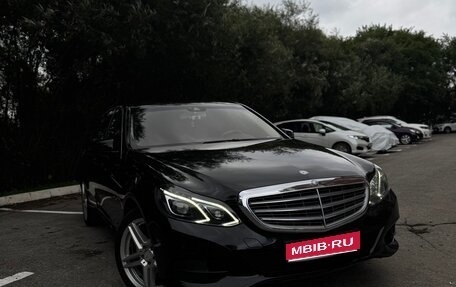 Mercedes-Benz E-Класс, 2015 год, 2 300 000 рублей, 1 фотография