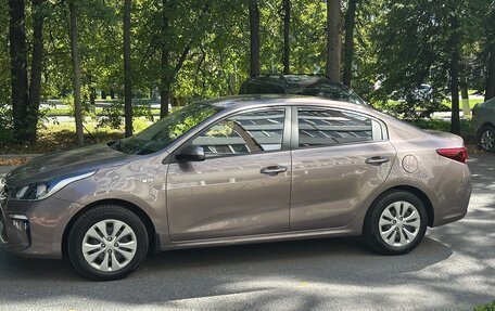 KIA Rio IV, 2019 год, 1 350 000 рублей, 2 фотография