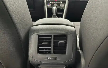 Volkswagen T-Roc I, 2022 год, 1 266 000 рублей, 15 фотография