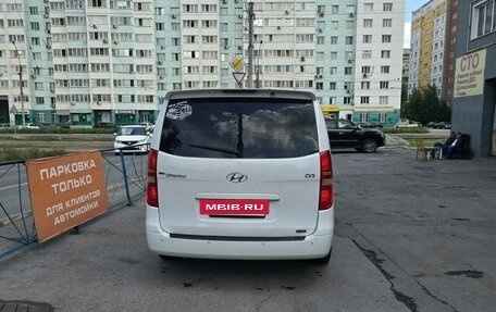 Hyundai H-1 II рестайлинг, 2012 год, 1 590 000 рублей, 5 фотография