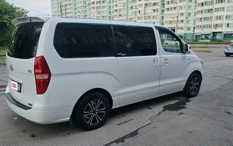 Hyundai H-1 II рестайлинг, 2012 год, 1 590 000 рублей, 17 фотография