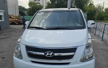 Hyundai H-1 II рестайлинг, 2012 год, 1 590 000 рублей, 11 фотография