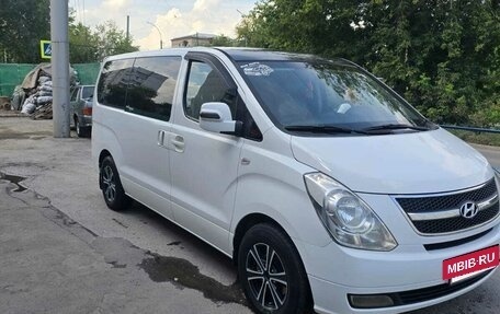 Hyundai H-1 II рестайлинг, 2012 год, 1 590 000 рублей, 15 фотография
