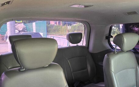 Hyundai H-1 II рестайлинг, 2012 год, 1 590 000 рублей, 28 фотография