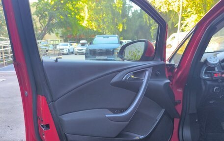 Opel Astra J, 2010 год, 675 000 рублей, 16 фотография