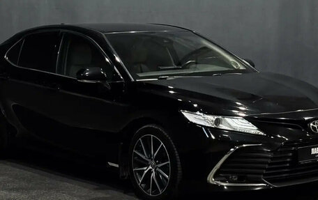 Toyota Camry, 2021 год, 2 850 000 рублей, 1 фотография