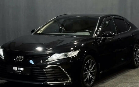 Toyota Camry, 2021 год, 2 850 000 рублей, 3 фотография