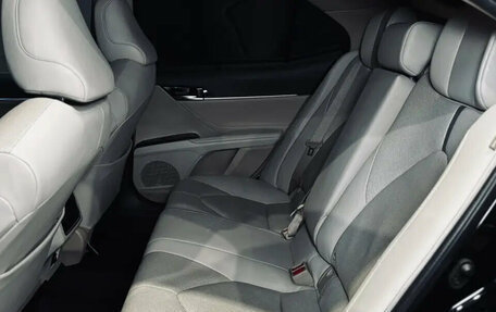 Toyota Camry, 2021 год, 2 850 000 рублей, 11 фотография