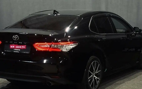 Toyota Camry, 2021 год, 2 850 000 рублей, 6 фотография