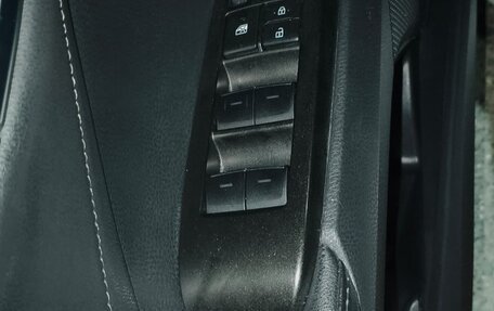 Toyota Camry, 2021 год, 1 800 000 рублей, 14 фотография