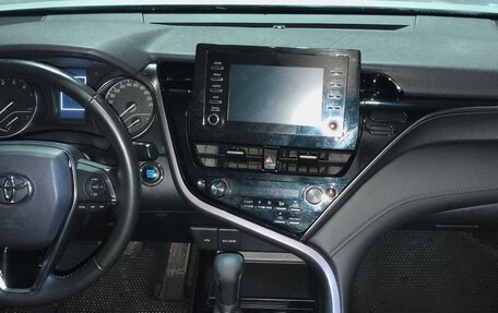 Toyota Camry, 2021 год, 1 800 000 рублей, 11 фотография