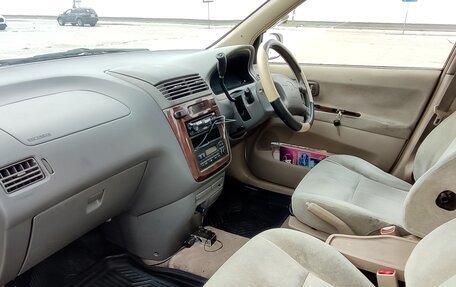 Toyota Gaia, 2001 год, 365 000 рублей, 32 фотография