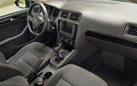 Volkswagen Jetta VI, 2018 год, 1 199 500 рублей, 10 фотография