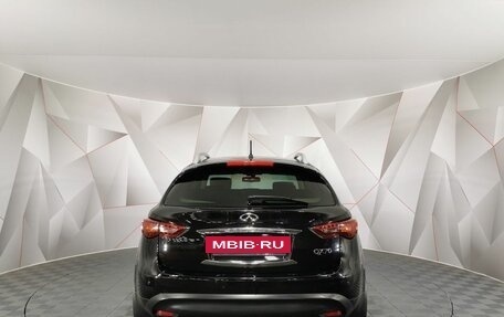 Infiniti QX70, 2017 год, 3 150 000 рублей, 8 фотография