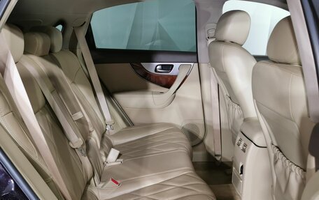 Infiniti QX70, 2017 год, 3 150 000 рублей, 15 фотография