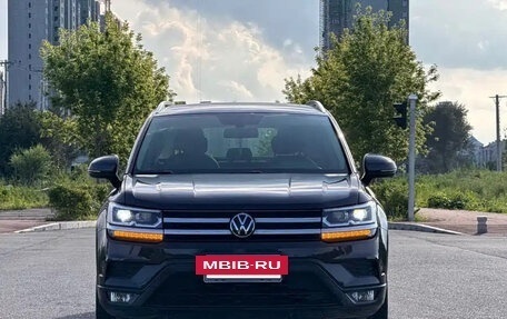 Volkswagen Tharu, 2023 год, 1 694 000 рублей, 2 фотография