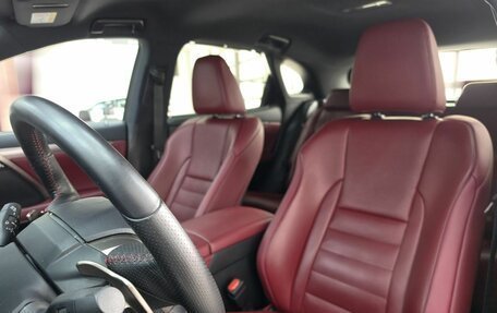 Lexus RX IV рестайлинг, 2019 год, 4 640 000 рублей, 6 фотография