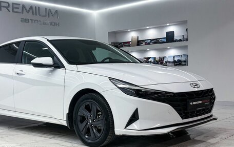 Hyundai Elantra, 2021 год, 2 200 000 рублей, 3 фотография
