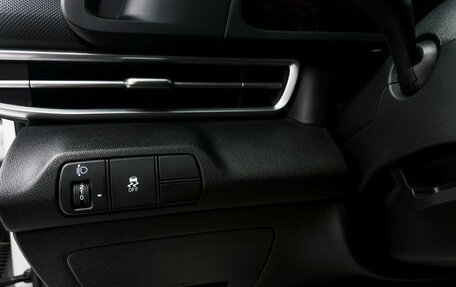 Hyundai Elantra, 2021 год, 2 200 000 рублей, 11 фотография