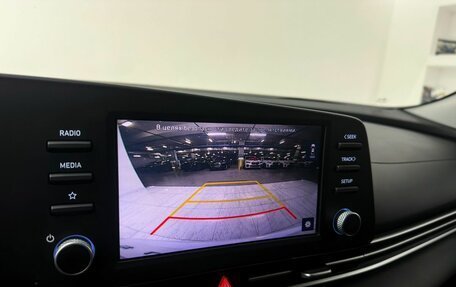 Hyundai Elantra, 2021 год, 2 200 000 рублей, 15 фотография