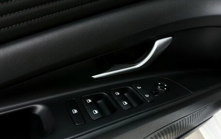 Hyundai Elantra, 2021 год, 2 200 000 рублей, 10 фотография