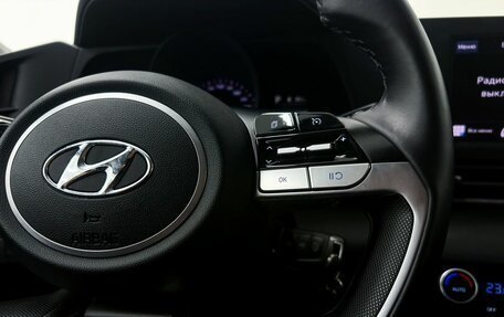Hyundai Elantra, 2021 год, 2 200 000 рублей, 13 фотография