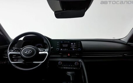 Hyundai Elantra, 2021 год, 2 200 000 рублей, 21 фотография