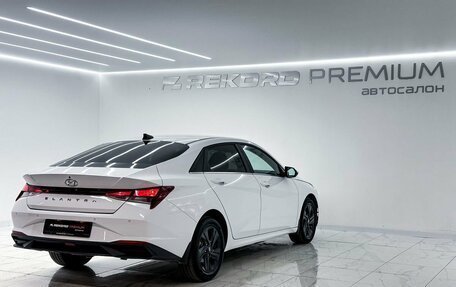 Hyundai Elantra, 2021 год, 2 200 000 рублей, 26 фотография