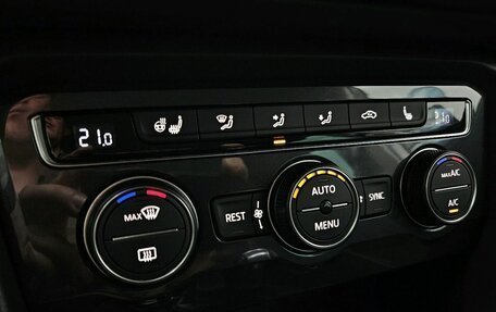 Volkswagen Tiguan II, 2018 год, 2 520 000 рублей, 10 фотография
