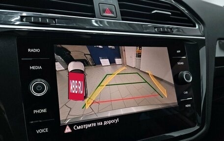 Volkswagen Tiguan II, 2018 год, 2 520 000 рублей, 9 фотография