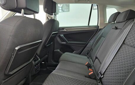 Volkswagen Tiguan II, 2018 год, 2 520 000 рублей, 14 фотография