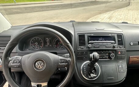 Volkswagen Multivan T5, 2011 год, 2 500 000 рублей, 10 фотография