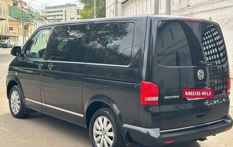 Volkswagen Multivan T5, 2011 год, 2 500 000 рублей, 4 фотография
