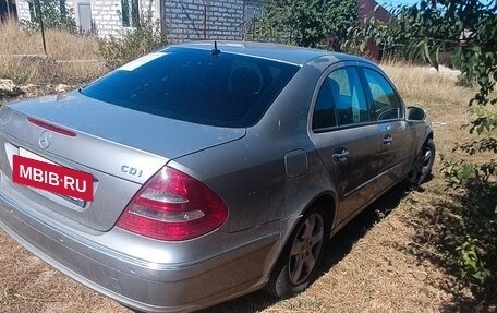 Mercedes-Benz E-Класс, 2005 год, 900 000 рублей, 6 фотография