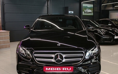 Mercedes-Benz E-Класс, 2020 год, 3 380 000 рублей, 3 фотография