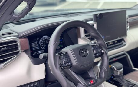 Toyota Sequoia, 2023 год, 13 900 000 рублей, 13 фотография