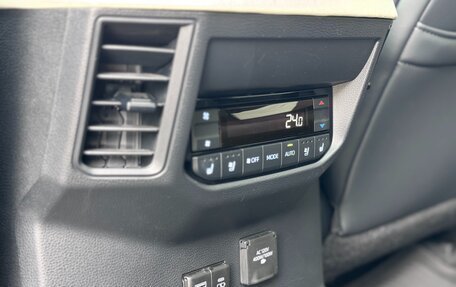 Toyota Sequoia, 2023 год, 13 900 000 рублей, 21 фотография
