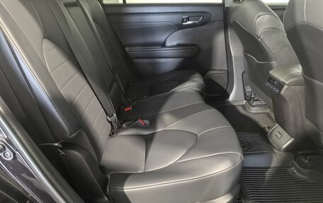 Toyota Highlander, 2021 год, 4 790 000 рублей, 15 фотография