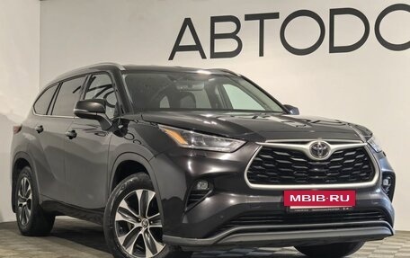 Toyota Highlander, 2021 год, 4 790 000 рублей, 28 фотография